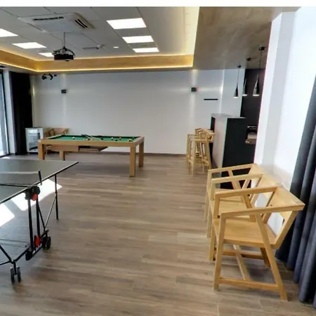 雅库斯策运动酒店及spa 酒店